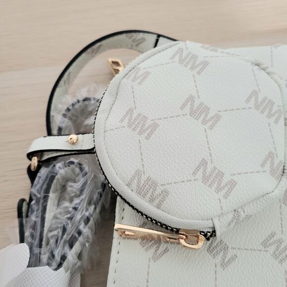 Nicole Miller Crossbody Shoulder Bag Purse Monogram Bone Creme Cream Top Zip - Picture 5 of 6